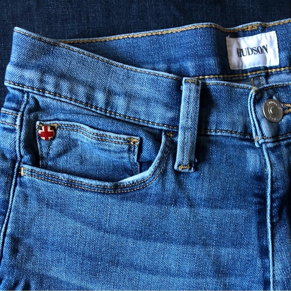 Lovely Like NEW Hudson Blair High Rise Bootcut Cropped Jeans in Women’s Size 28 - Picture 6 of 6